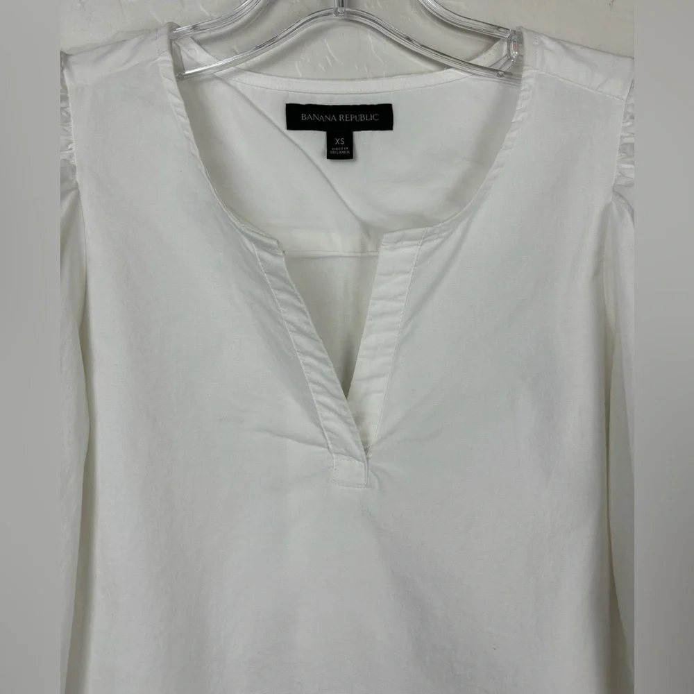 Banana Republic White 3/4 Puff Sleeve Split Neck Blouse Top XS 0741